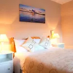 Mccarthy'S Lodge B&B *