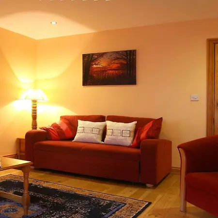 Mccarthy'S Lodge B&B *