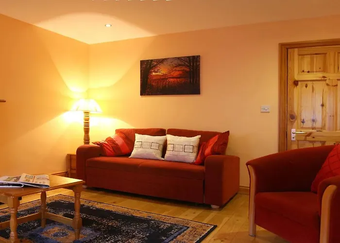 Mccarthy'S Lodge B&B *